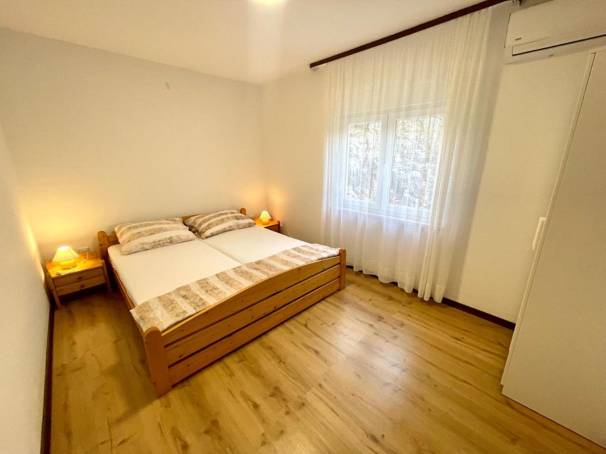 Apartments Ivana & Ante Dramalj Bagian luar foto