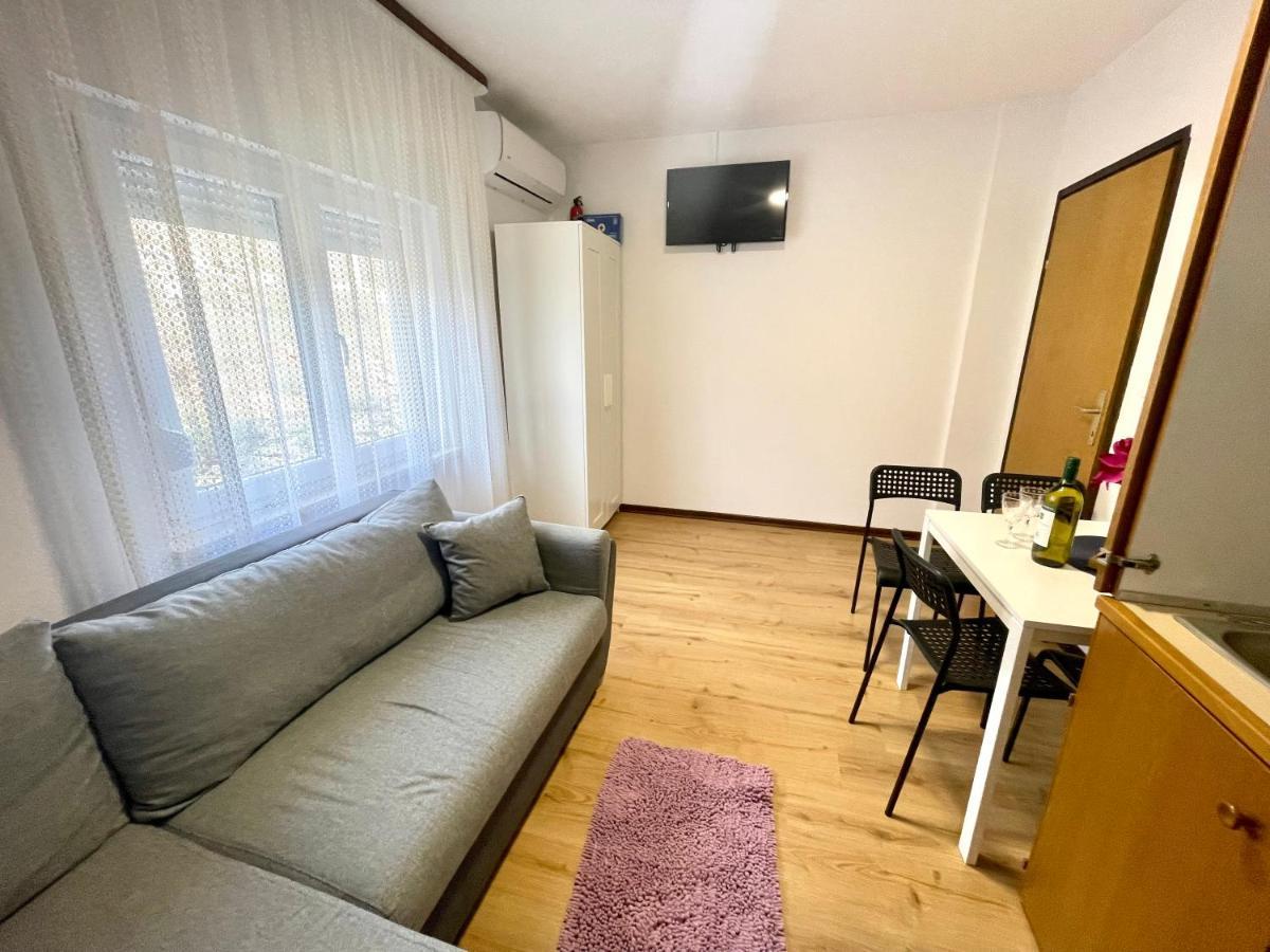Apartments Ivana & Ante Dramalj Bagian luar foto