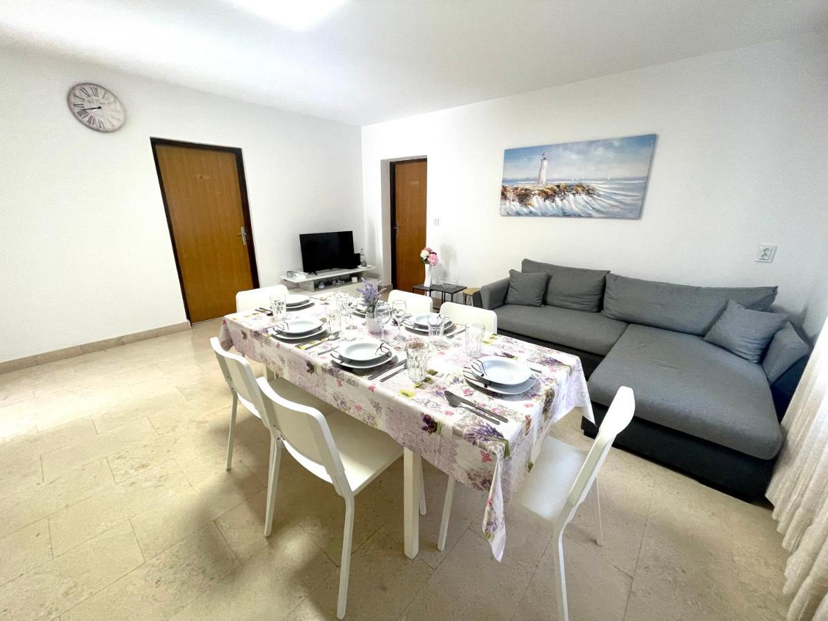 Apartments Ivana & Ante Dramalj Bagian luar foto